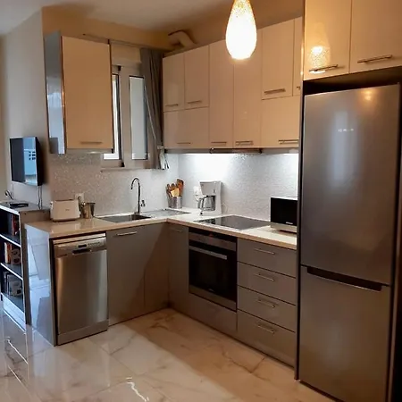 La Maisonnette Akro Apartment