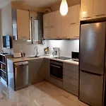 La Maisonnette Akro Apartment