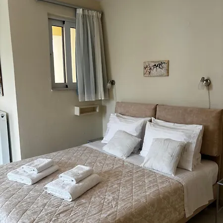 La Maisonnette Akro Apartment